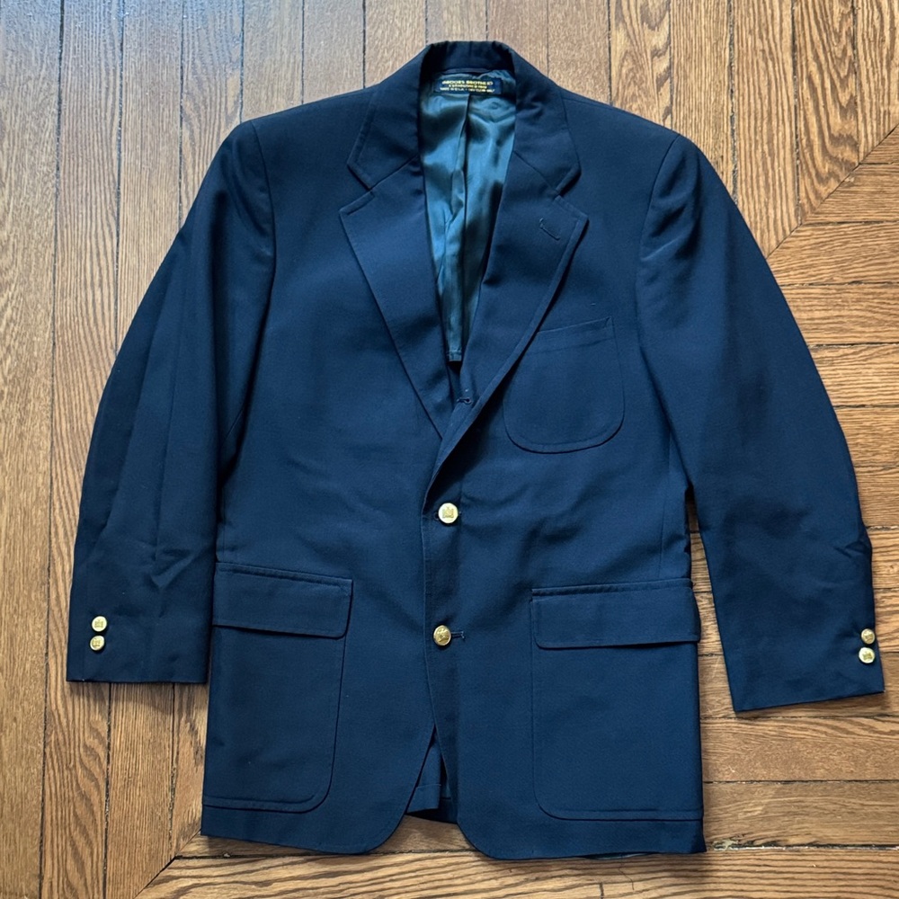 Classic Brooks Brothers Navy Blazer w/ Gold Buttons Made in USA Vintage EUC 40R